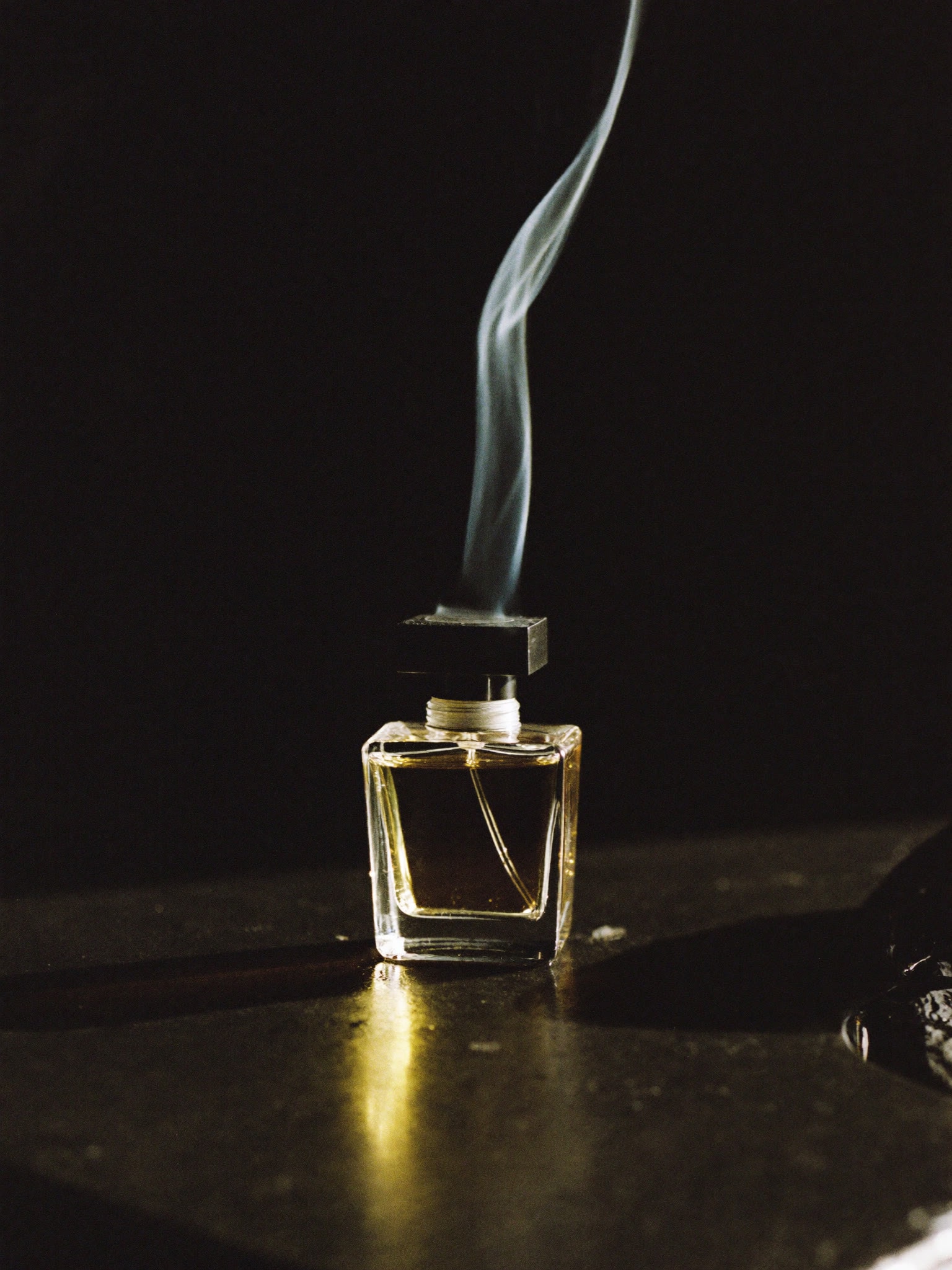 SÉVE Eau de Parfum — 50ml sculpted flacon with platinum cap.